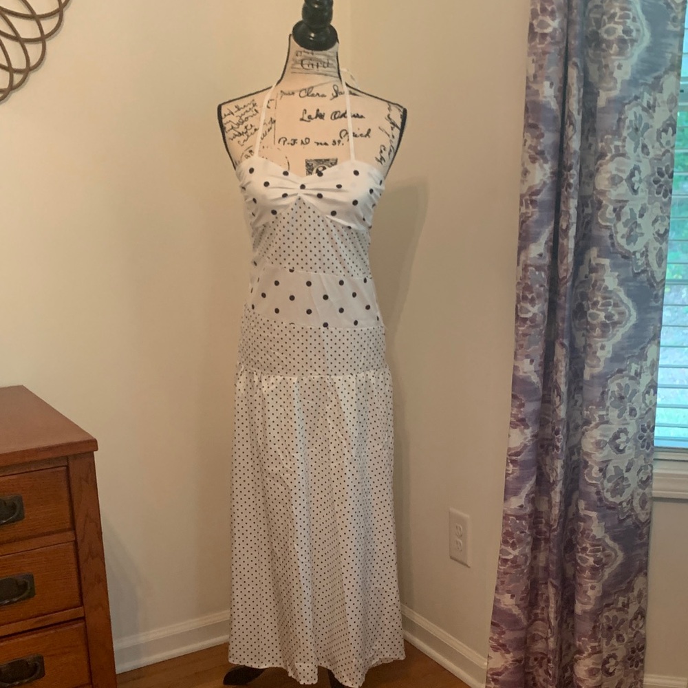 Elegant Polka Dot Maxi Dress (White & Black) - Picture 1 of 16
